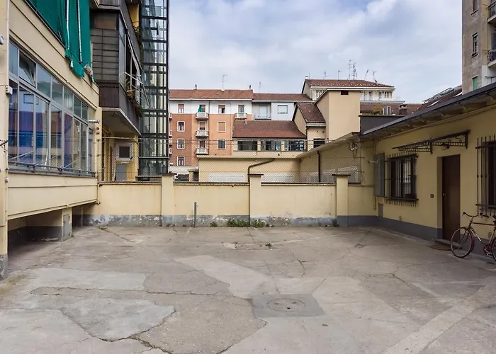 Silvia-metro Rivoli&free Private Parking